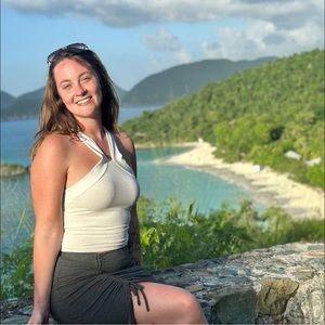 Meet your Posher, Carlee